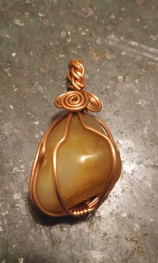 Agate in pure copper